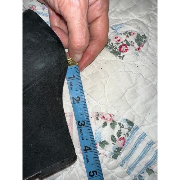 SALVATORE FERRAGAMO SUEDE WEDGE STRAPPY SANDALS W/ RHINESTONE BUCKLES 7.5N - Picture 4 of 6